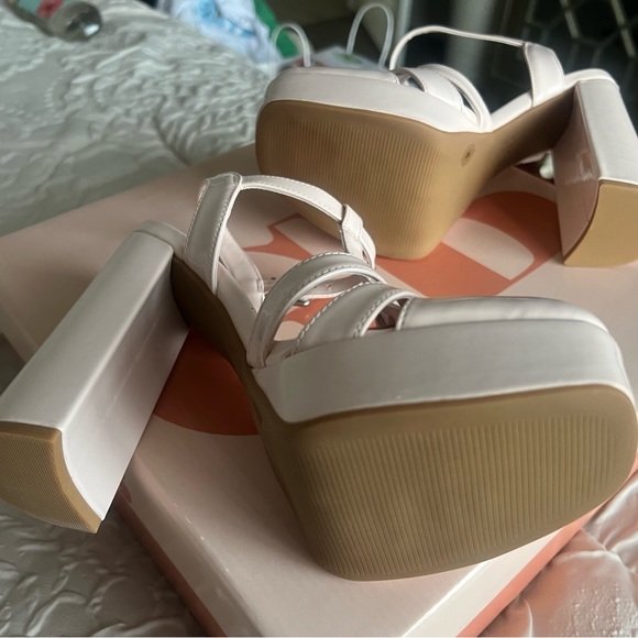 Brand new baby pink chunky hills - Picture 2 of 5